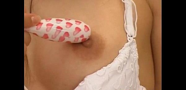  Emiri Aoi nurse loves using vibrator on body